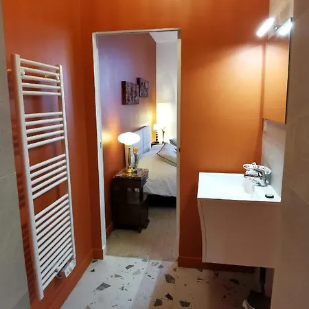 Carcazen Bed & Breakfast *